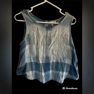 Cloth & Stone Blue patchwork inspired Tank top with button back size large